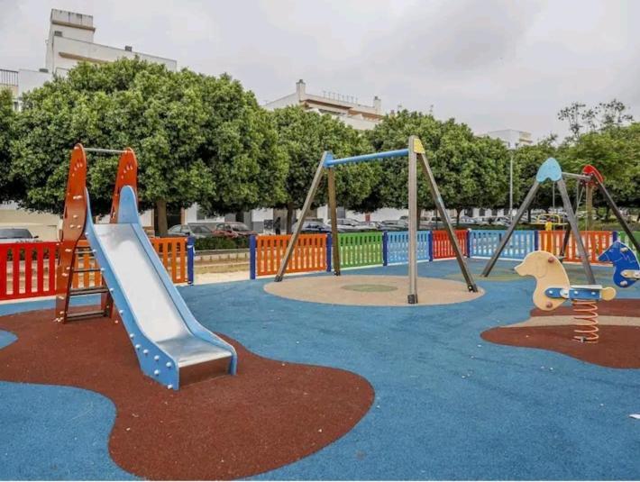 Apartamento con patio y piscina cerca de Sevilla La Algaba Exterior foto